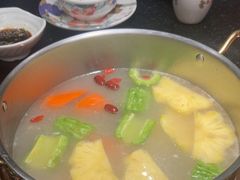 -得意咚瓜·顺德鱼生·冬瓜火锅(深圳首店)