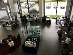 -上海星瀚奔驰4S店(红柳路店)