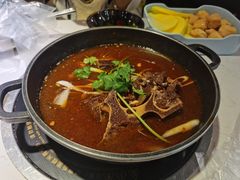 -运气牛自助酱大骨火锅(南京东路店)