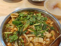 -柳州肥姨妈大骨螺蛳粉(东靖路店)
