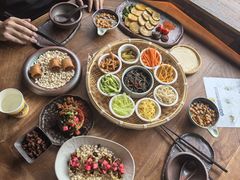 -包整·丝娃娃(一览甲秀楼风景店)