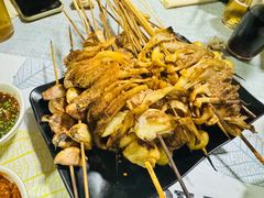 -乔岩保应烧烤店