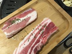 -江南猪肉商会无限续吃(弘大店)