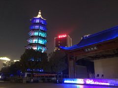 -绳金塔