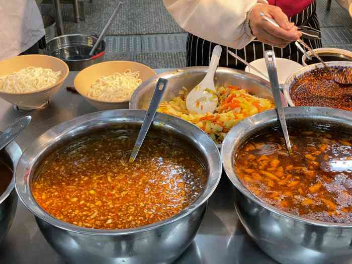 南京大学金陵学院食堂图片