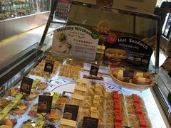 面包甜点陈列柜-巴黎贝甜(周浦海印店)