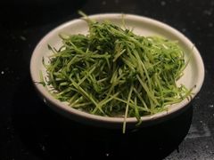 酒香炒豆苗-老头儿油爆虾·知味杭州(爱琴海购物中心)