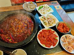 -重庆川渝肥妹火锅