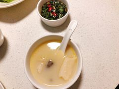 -煲王粤菜餐厅(中侨中心店)