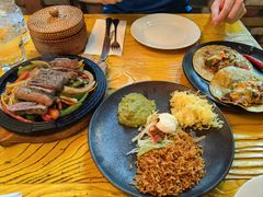 -Pistolera Mexican Cantina女枪手墨西哥餐厅(碧云路店)