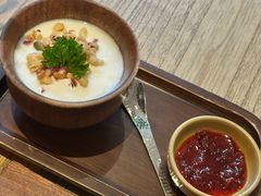 -银米·云南传统过桥米线(双廊黑金冠店)