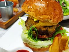 英式牛肉汉堡-车谷小镇