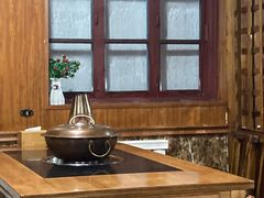 -果松木炭酸菜铜火锅·外婆参鸡汤