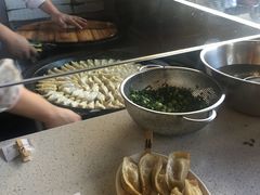 -小姜锅贴(凤凰街店)