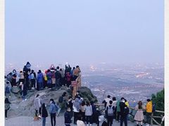 -鬼笑石后山停车场