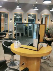 -时尚殿堂明星门店