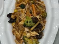 香锅群英烩-功德林素菜饭庄(前门店)