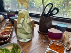 -明洞阿姨·韩式酱蟹烤肉·创意料理(三元桥店)