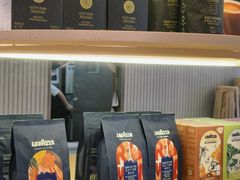 -LAVAZZA拉瓦萨咖啡(仁恒梦中心店)