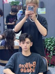 点击看大图 -藤野造型专业烫染接发