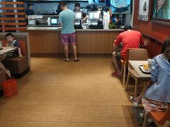 -The Habit Burger Grill 哈比特汉堡(爱琴海店)