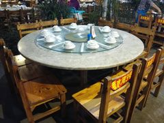 -四川小胡子海鲜(丁村万人海鲜广场店)