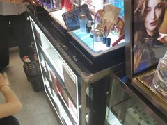 -日上免税店(三径路t3店)