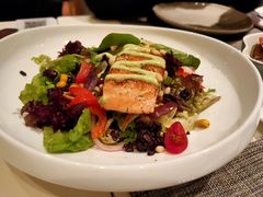 烤三文鱼色拉-新元素(蓝色港湾店)