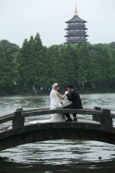 -唯一旅拍·颂当代影像艺术中心(上城店)