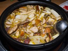 -一朵菌·野生菌探索家火锅(南亚店)