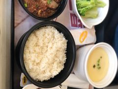 -老娘舅餐厅(黄龙体育中心店)