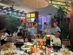 -刘姐啤酒鱼民族演艺餐厅(西街总店)