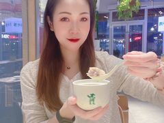 -老乡鸡(上海白玉兰广场店)