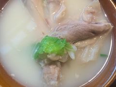 -半步颠小酒馆(繁花中心)