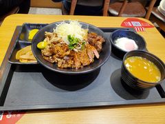 -町门烤肉拌饭专门店(新天地店)