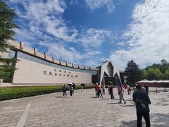 -中国西峡恐龙遗迹园