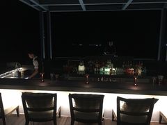 -瑰丽酒店·海吧·天际下午茶·现场DJ·天台酒吧