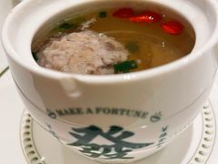 鲜松茸狮子头-春家·非遗手工小吃(徐汇万科广场店)