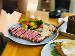 嫩肩牛排套餐-WHEN PIGS FLY当猪飞