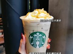 -星巴克臻选(青岛金狮广场店)