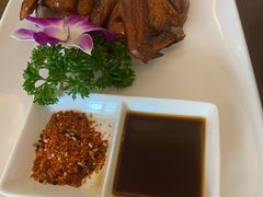 招牌脆皮妙龄鸽-水月周庄铂尔曼酒店-水月荟中餐厅