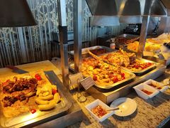 -怡豪大饭店·49楼旋转自助餐厅