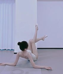 -恩舍瑜伽普拉提