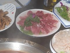 -牛员外鲜切牛肉火锅