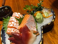 三文鱼刺身-山川小町·极番烧肉(新地假日广场店)