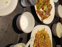 -鑫悦楼煎蟹·16年海鲜大排档