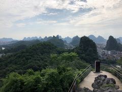 -叠彩山景区