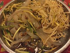 -闯关东东北农家菜(崂山石老人店)