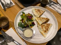 五香鸭香葱芝士馅饼-自如ZSPACE四合院艺术餐厅