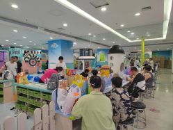 -孩子王童乐园(唐山万达广场店)